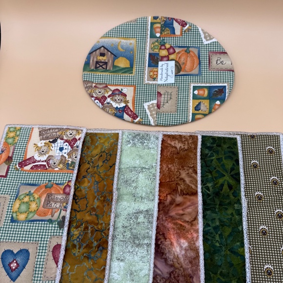 Rustic scarecrow fall Thanksgiving centerpiece hot pad with six utensil holders - Picture 7 of 9